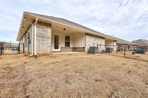 5712 Campbell Creek Dr, Oklahoma City, OK 73179