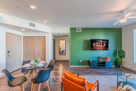 9456 W Georgia Ave, Glendale, AZ 85305