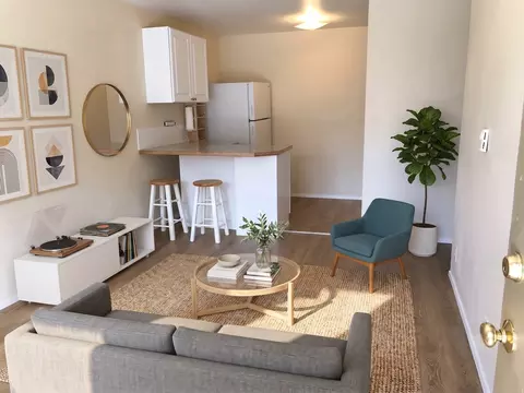 1441 NW 52nd St, Seattle, WA 98107