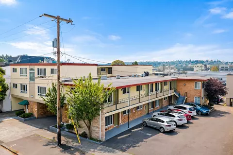 1441 NW 52nd St, Seattle, WA 98107