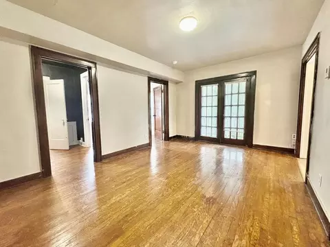 1500 W 37th St, Kansas City, MO 64111