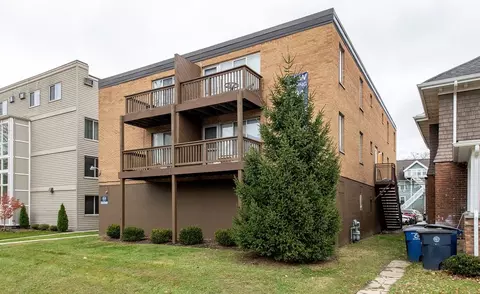 925 Church St, Ann Arbor, MI 48104