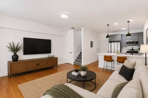 1827 Wilcox Ave, Los Angeles, CA 90028