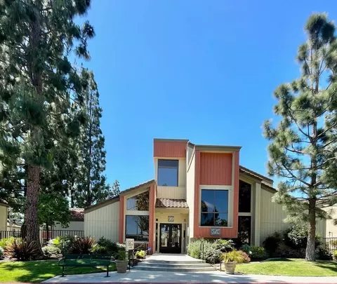 99 N Ashwood Ave, Ventura, CA 93003