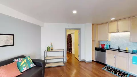 626 The Roundhouse, Madison, WI 53703