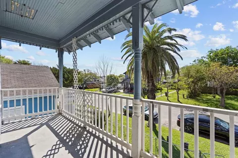 4020 Avenue O 12, Galveston, TX 77550