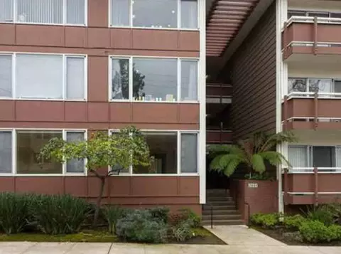 2601 College Ave, Berkeley, CA 94704