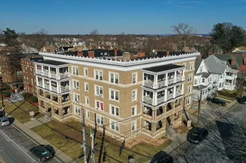 270 Sigourney St, Hartford, CT 06105