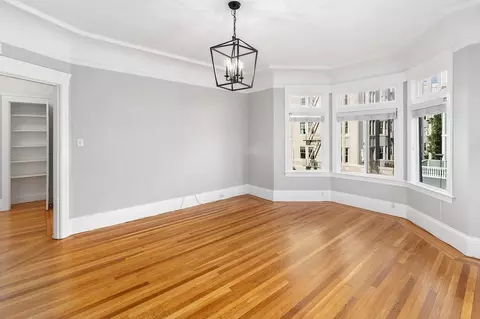 2395 Pacific Ave, San Francisco, CA 94115