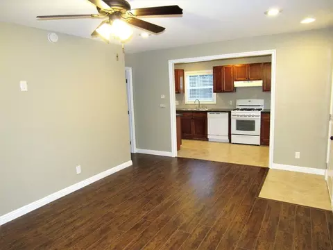702 N Cambridge St, Orange, CA 92867