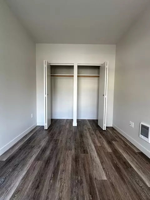 8558 Nesbit Ave N, Seattle, WA 98103 photo 4