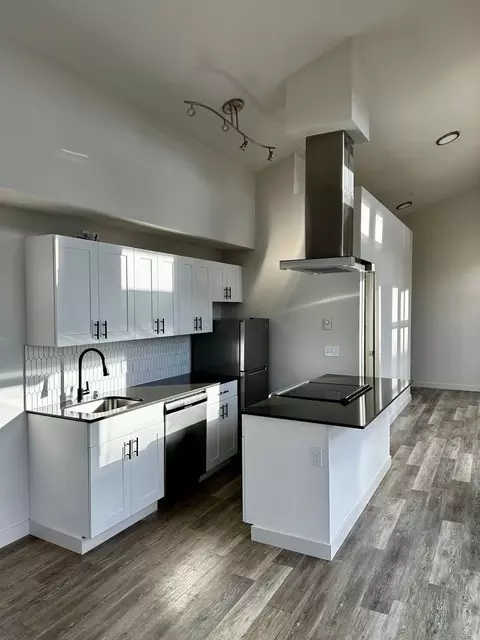 8558 Nesbit Ave N, Seattle, WA 98103 photo 25