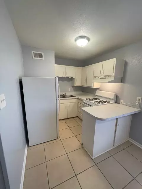 4710 SW 57th Ave, Amarillo, TX 79109