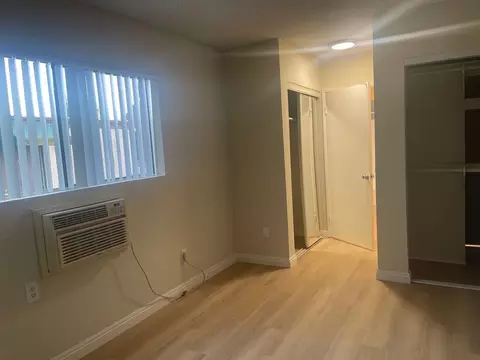 17900 Sherman Way, Los Angeles, CA 91335 photo 14