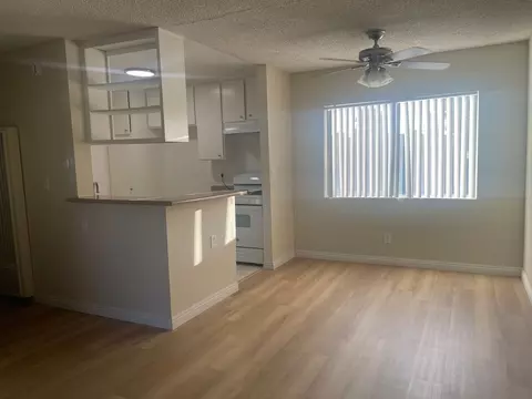 17900 Sherman Way, Los Angeles, CA 91335 photo 4