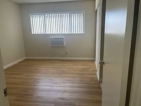 17900 Sherman Way, Los Angeles, CA 91335 photo 9