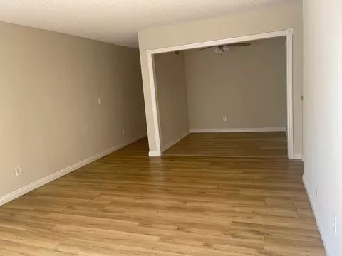 17900 Sherman Way, Los Angeles, CA 91335 photo 17