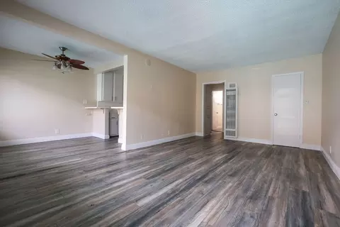 2115 Placentia Ave, Costa Mesa, CA 92627