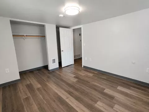 3226 15th Ave W, Seattle, WA 98119