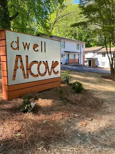 340 Dixie Hills Cir NW, Atlanta, GA 30314
