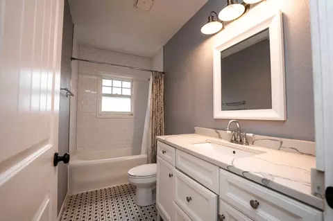 2013 E Cherry St, Springfield, MO 65802 photo 35