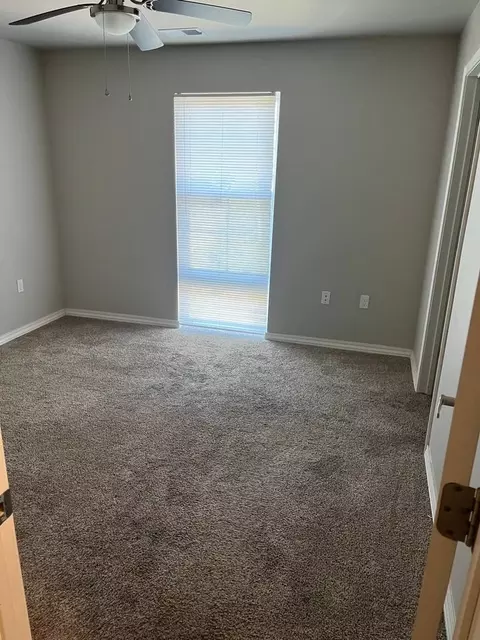 2013 E Cherry St, Springfield, MO 65802 photo 16