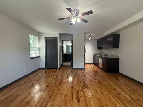 517 Veritas St, Nashville, TN 37211