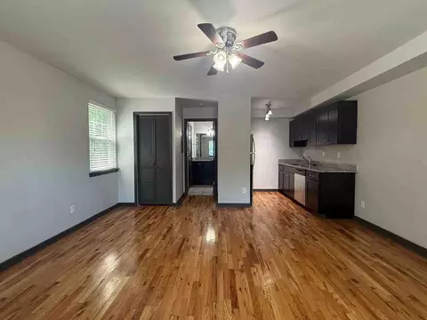 517 Veritas St, Nashville, TN 37211