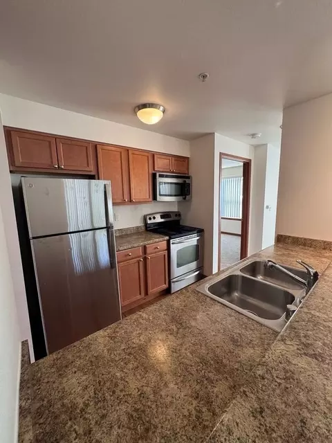 21428 International Blvd, Seatac, WA 98198