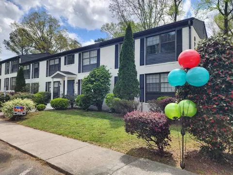1219 W Emery St, Dalton, GA 30720