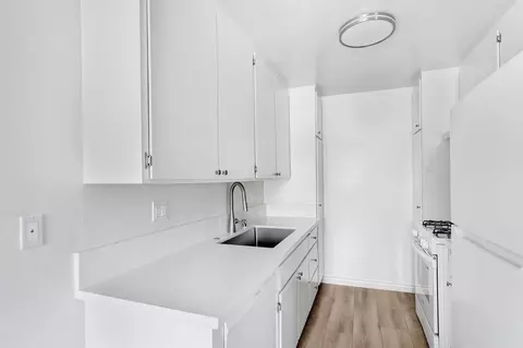 3415 Mclaughlin Ave, Los Angeles, CA 90066