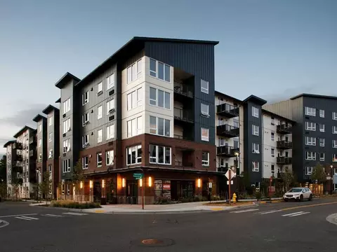 13398 Newcastle Commons Dr, Newcastle, WA 98059 photo 43