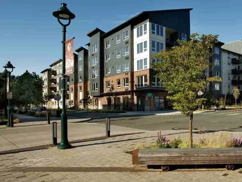 13398 Newcastle Commons Dr, Newcastle, WA 98059 photo 46