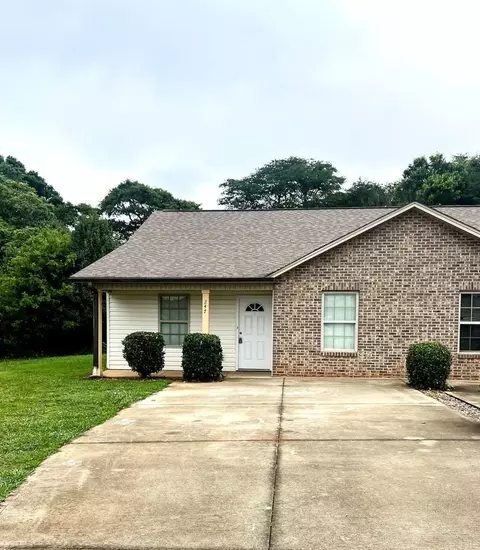 Mary High Dr, Wellford, SC 29385