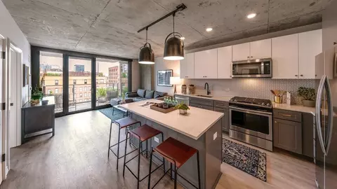 169 W Huron St, Chicago, IL 60654 photo 31