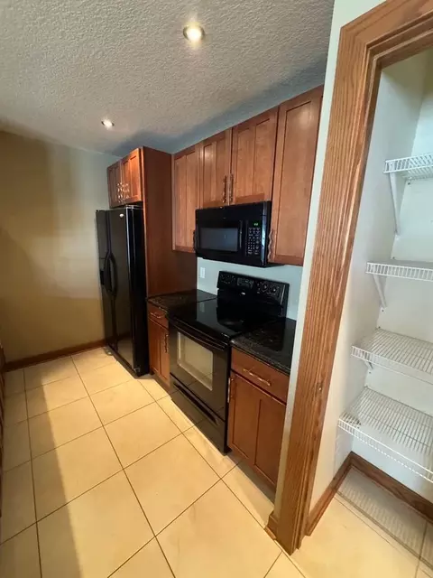 6500 University Ave, Windsor Heights, IA 50324