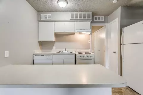 200 N Tarrant St, Crowley, TX 76036