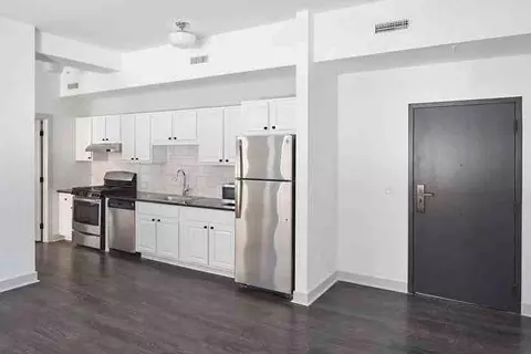 525 E Armour Blvd, Kansas City, MO 64109