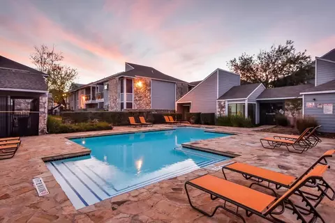 1711 Rutland Dr, Austin, TX 78758