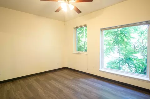 103 S Meade St, Portland, OR 97201