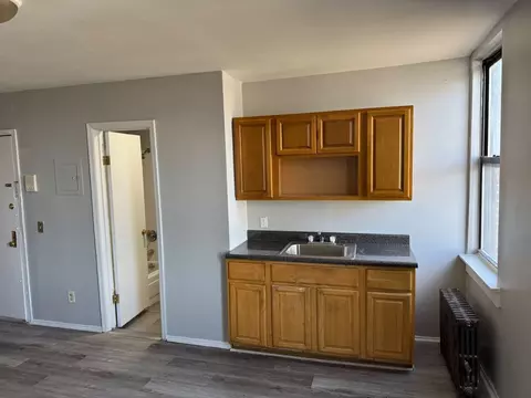 160 Willow St, Yonkers, NY 10701