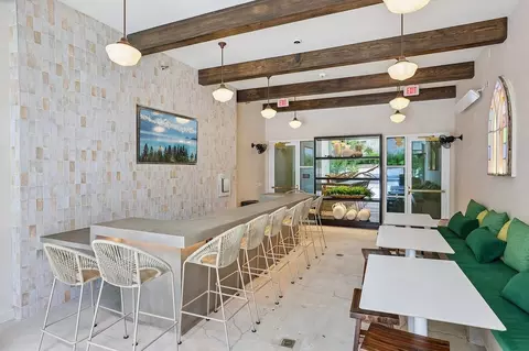 601 Cardinal Ln, Austin, TX 78704 photo 8