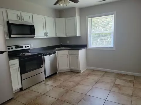 110 Colleen Rd, Troy, NY 12180