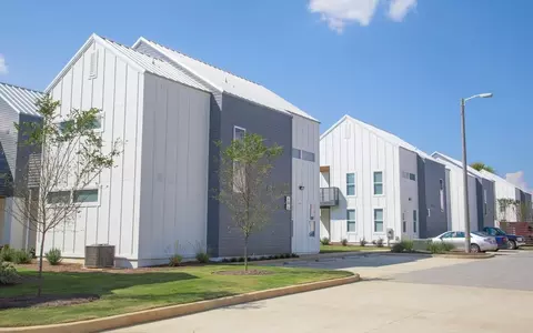 500 30th Ave E, Tuscaloosa, AL 35404