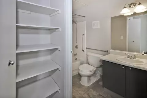 25225 Greenfield Rd, Southfield, MI 48075 photo 8