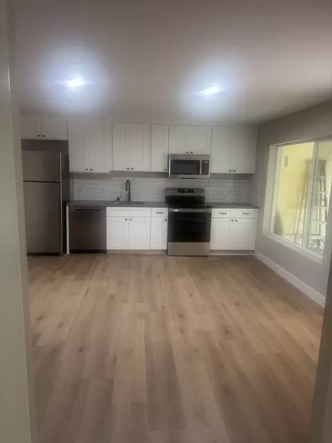 1985 Pleasant Valley Ave, Oakland, CA 94611
