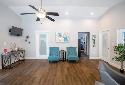 8402 N Waterford Ave, Tampa, FL 33604 photo 17