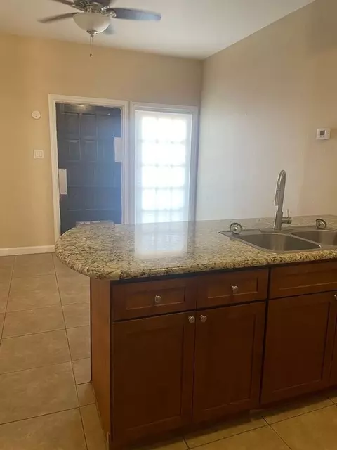 5720 S Alameda St, Corpus Christi, TX 78412