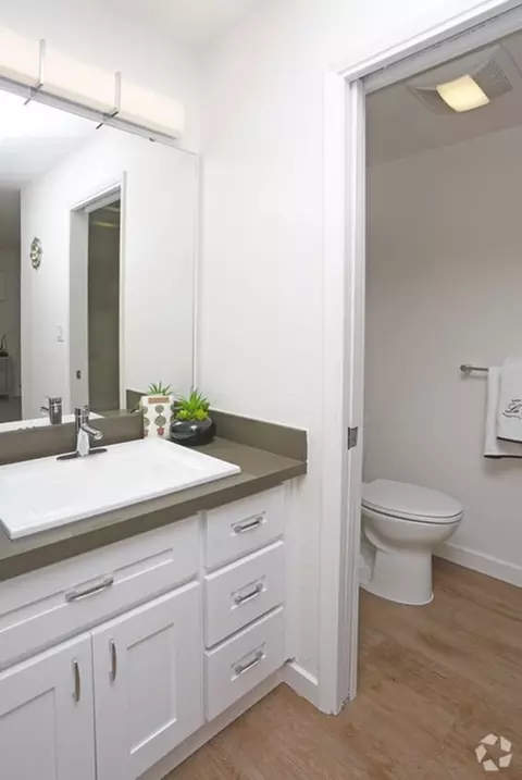 10210 N Foothill Blvd, Cupertino, CA 95014 photo 19