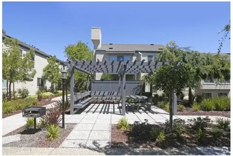 10210 N Foothill Blvd, Cupertino, CA 95014 photo 24